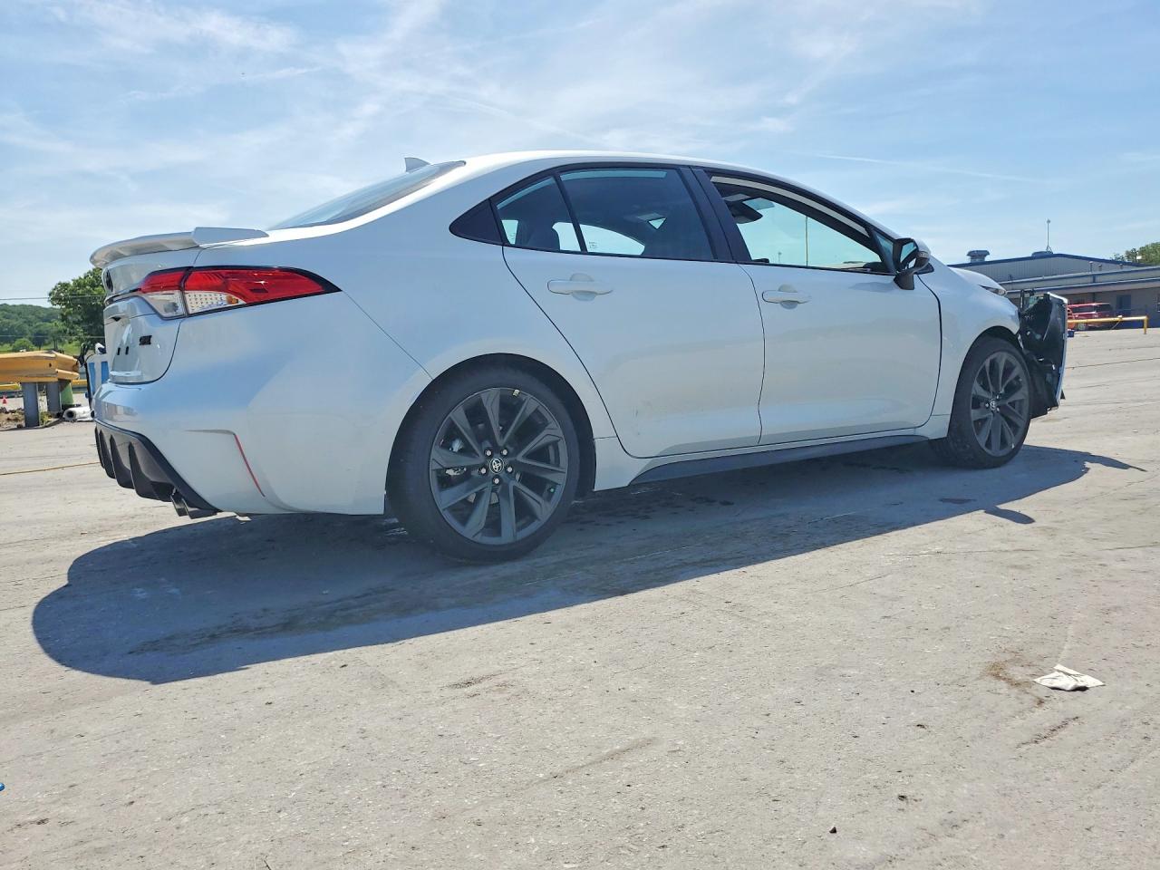 TOYOTA COROLLA 2026 — 4