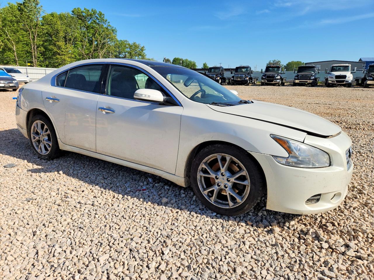 NISSAN MAXIMA 2014 — 5