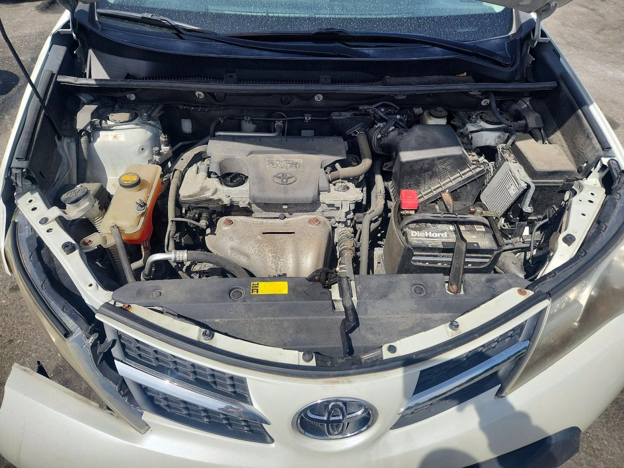 TOYOTA RAV4 2015 — 13