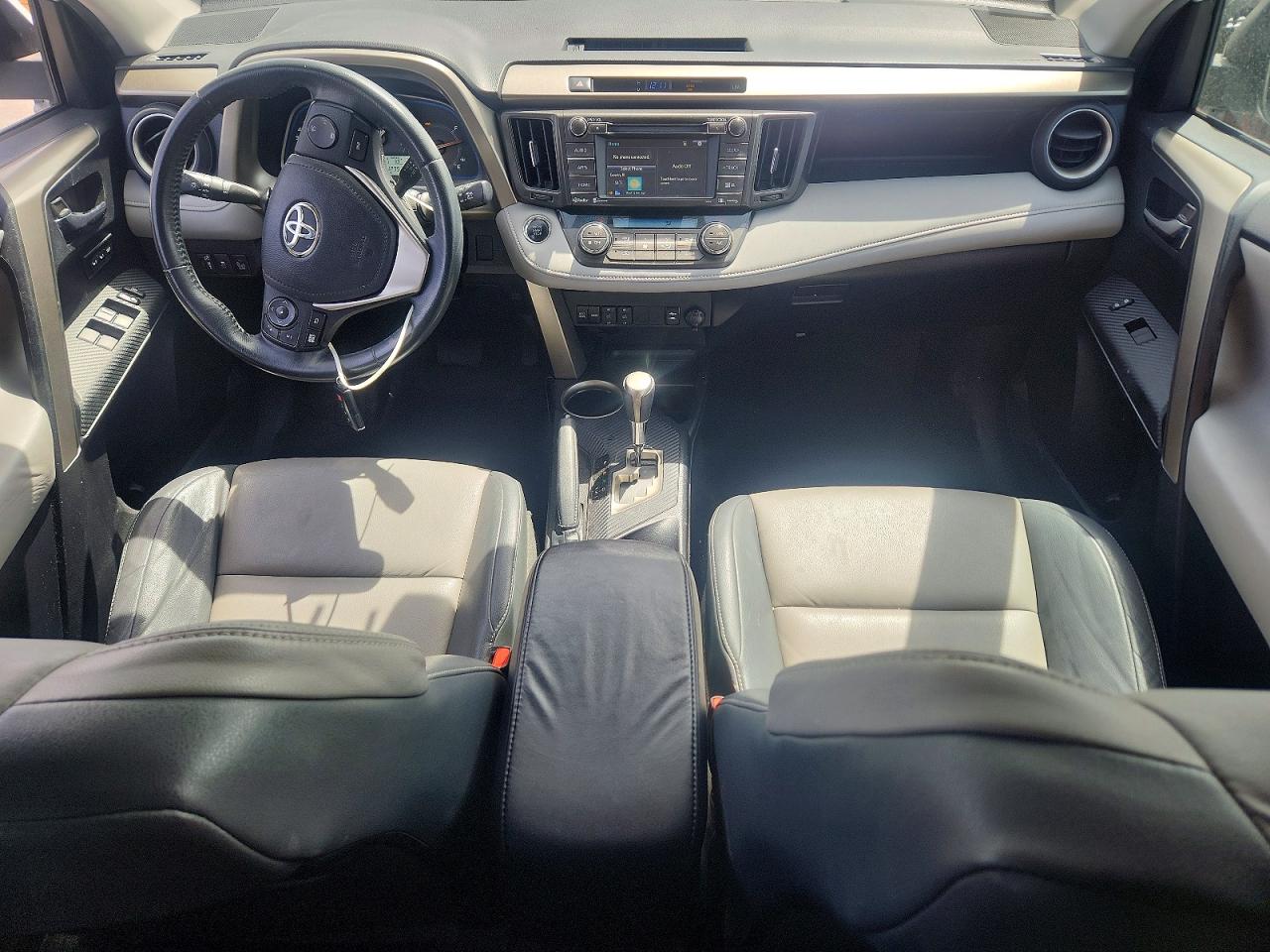 TOYOTA RAV4 2015 — 9