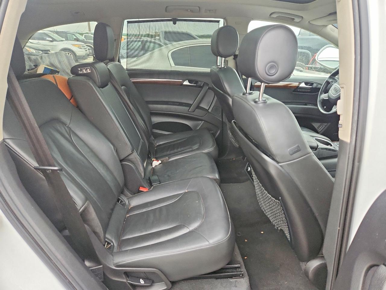 AUDI Q7 2015 — 11