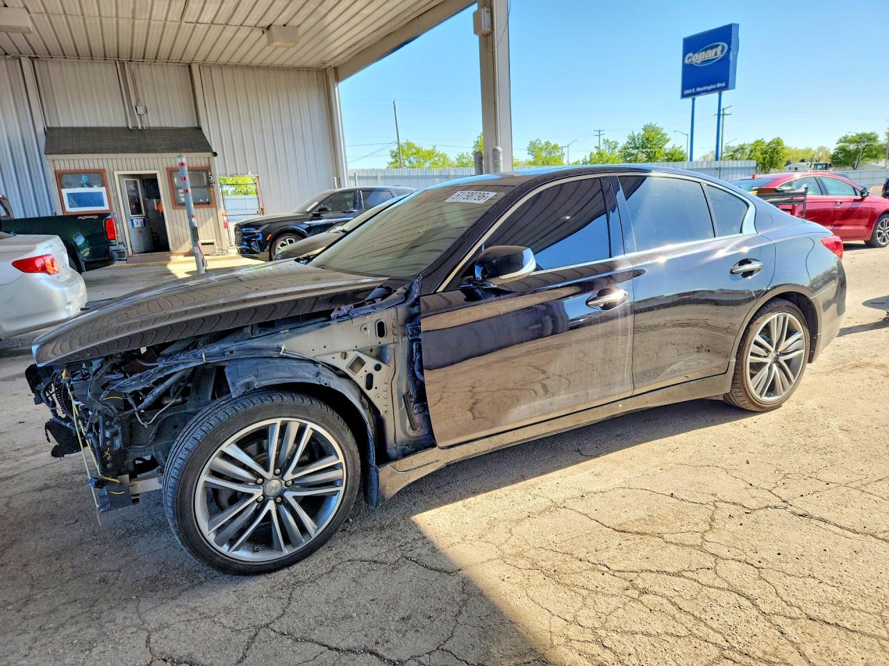 INFINITI Q50 2015 — 2