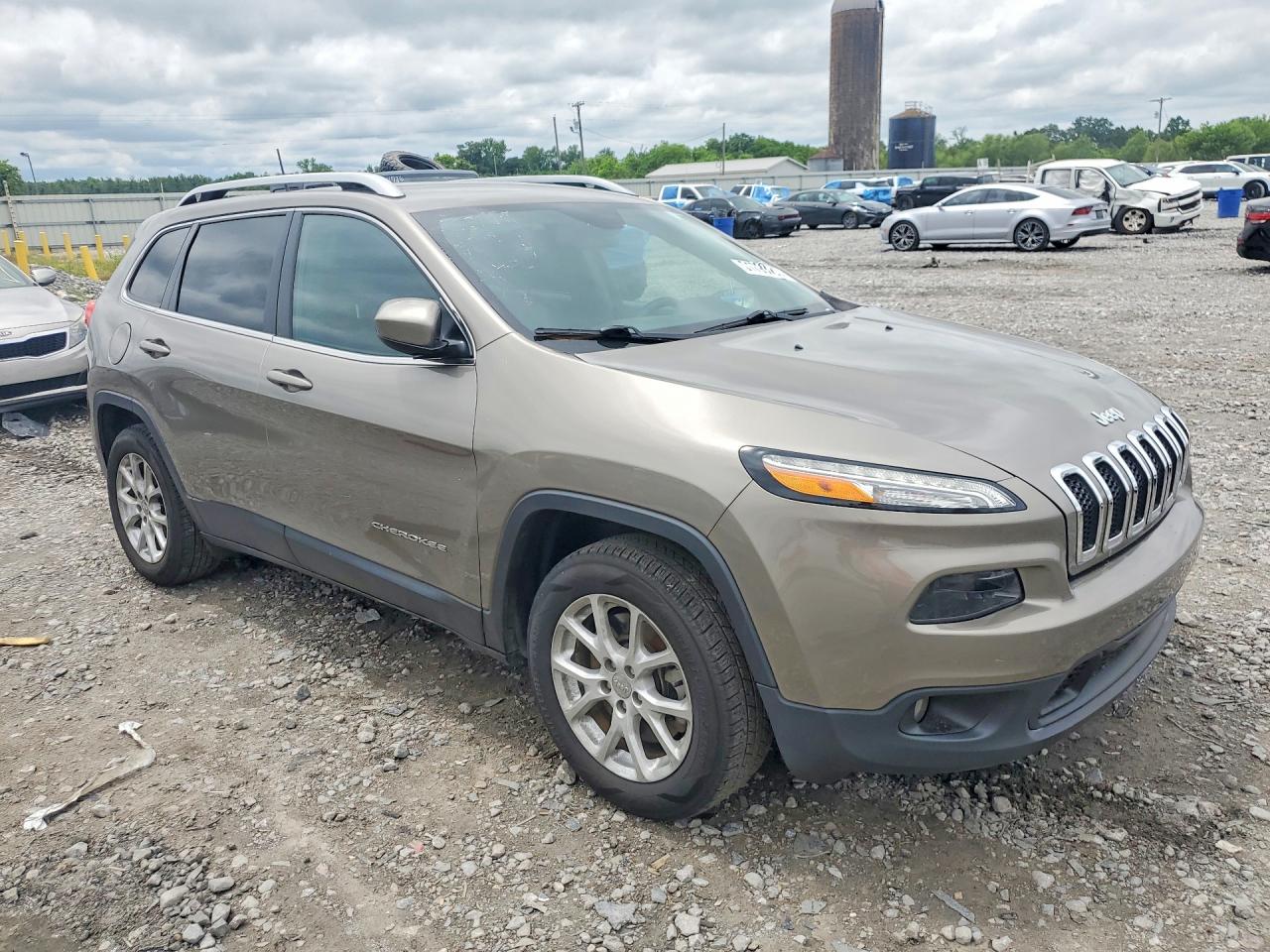 JEEP CHEROKEE 2018 — 5