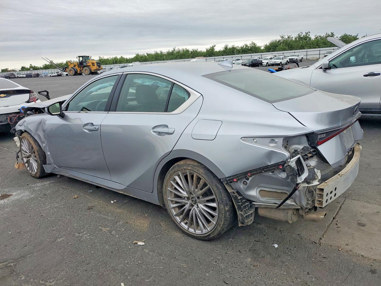 LEXUS IS 2023 — 3