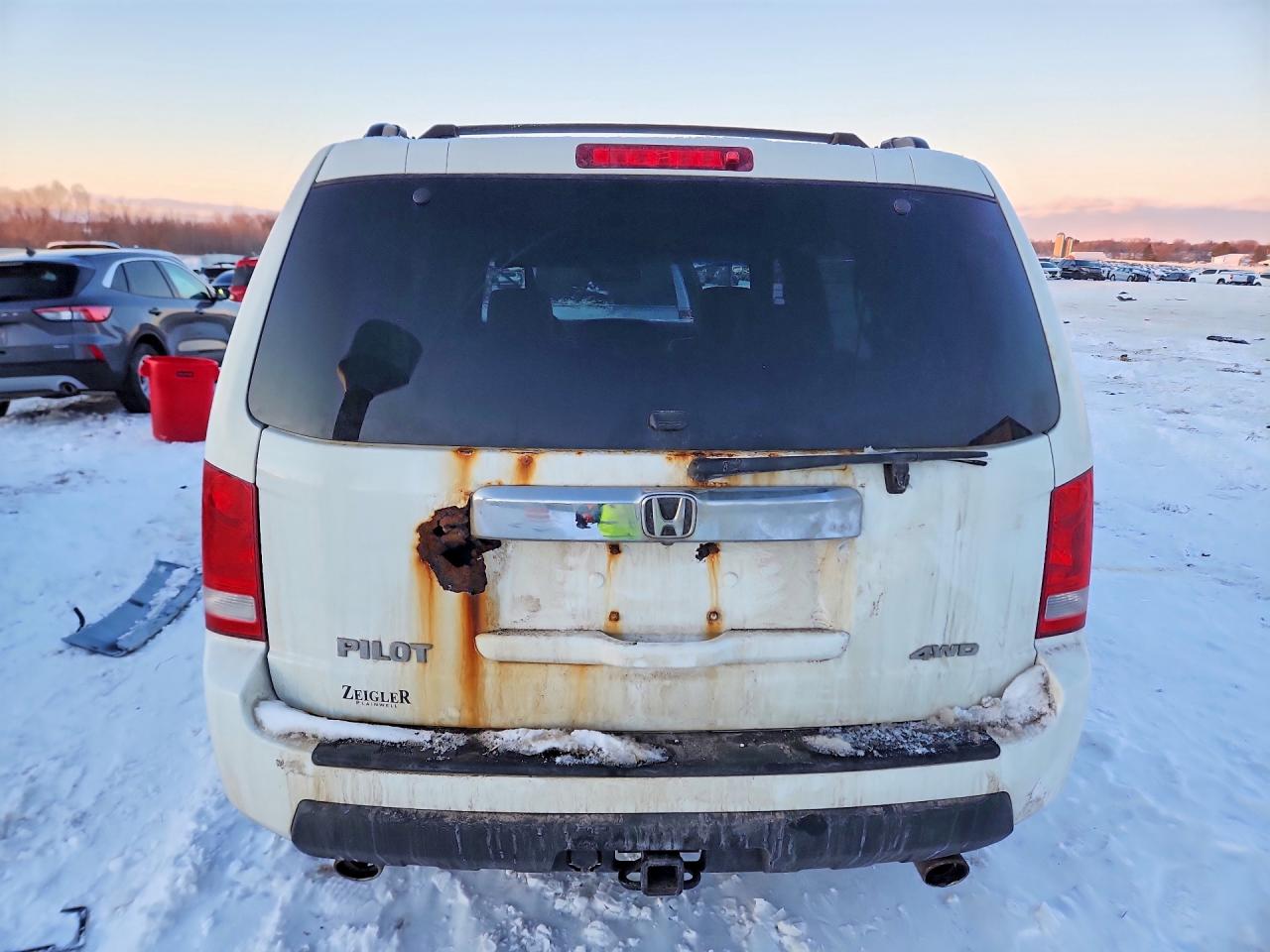 HONDA PILOT 2011 — 7