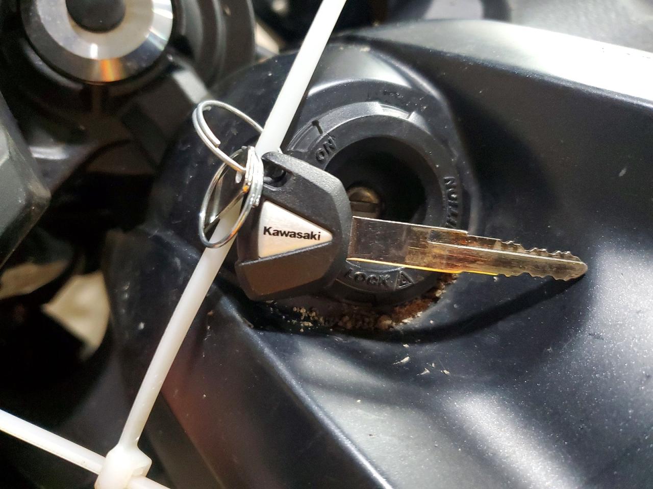 KAWASAKI EX650 2019 — 9