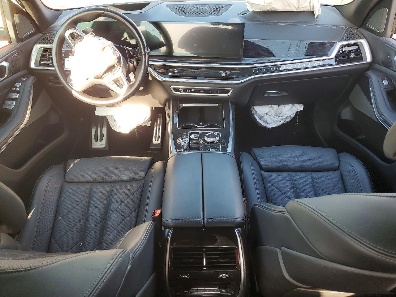 BMW X7 2023 — 9