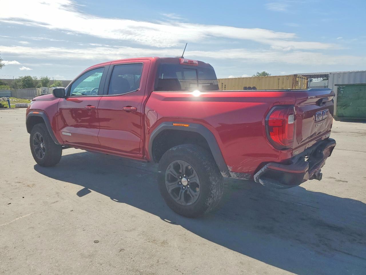 GMC CANYON 2024 — 3