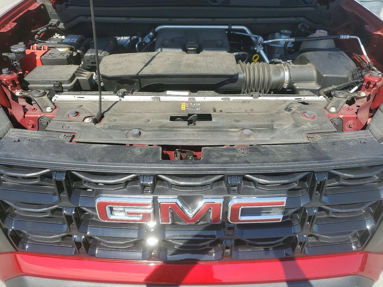 GMC CANYON 2024 — 12