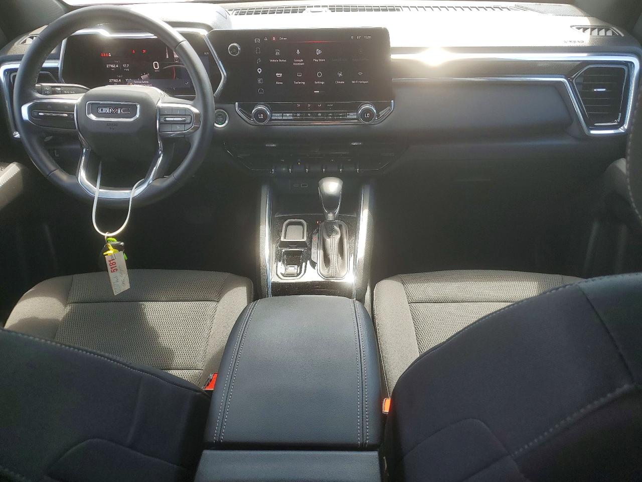 GMC CANYON 2024 — 9