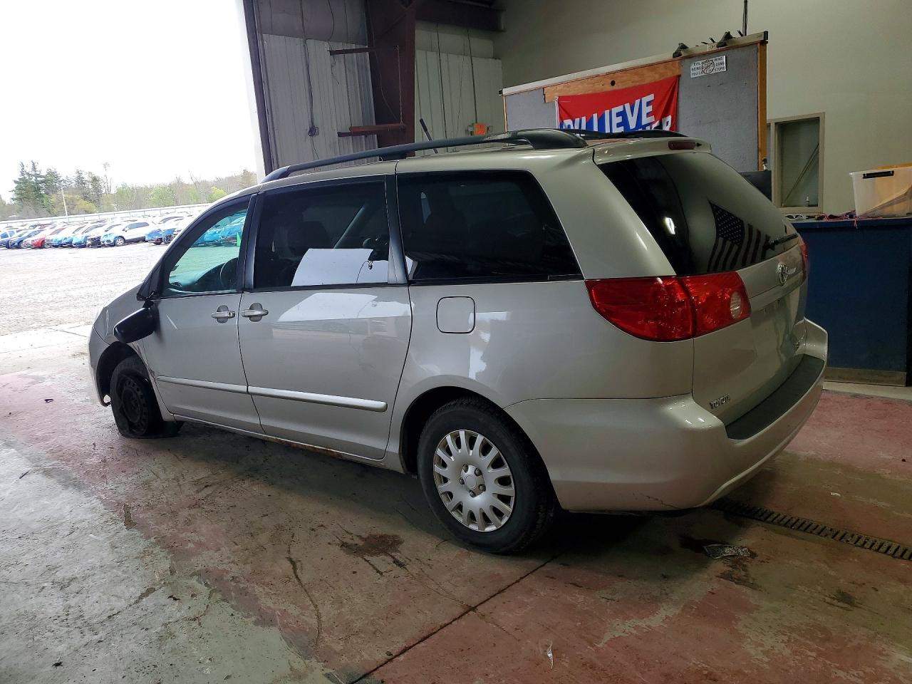 TOYOTA SIENNA 2008 — 3