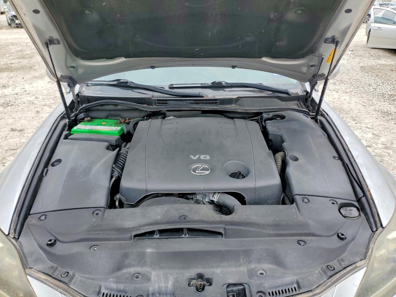 LEXUS IS 2011 — 12