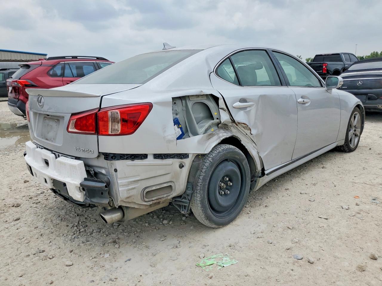 LEXUS IS 2011 — 4