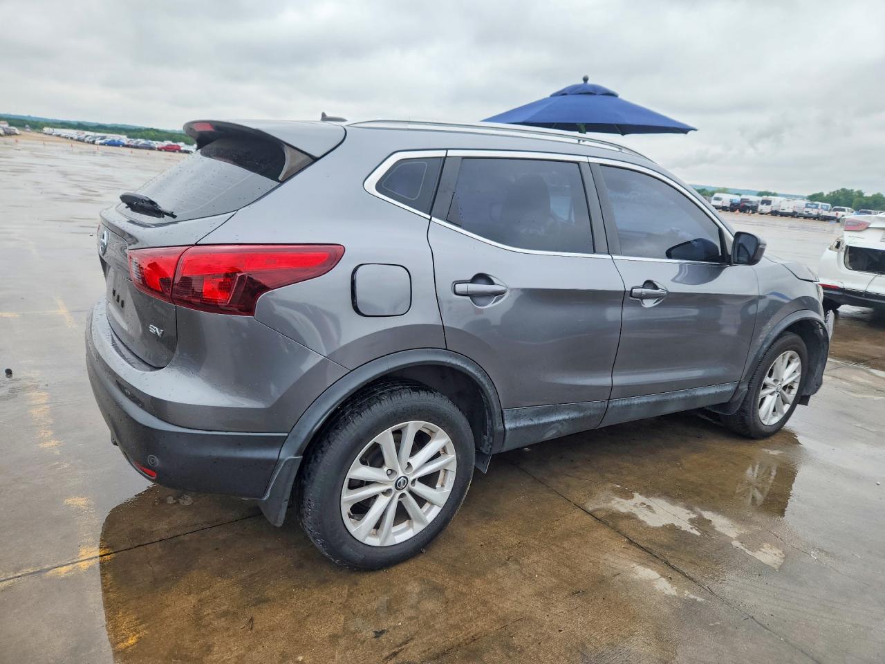 NISSAN ROGUE SPORT 2019 — 4