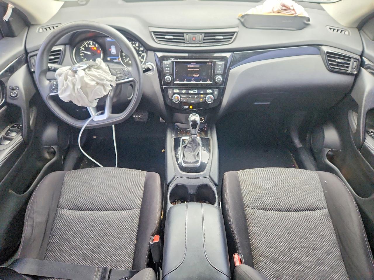 NISSAN ROGUE SPORT 2019 — 9