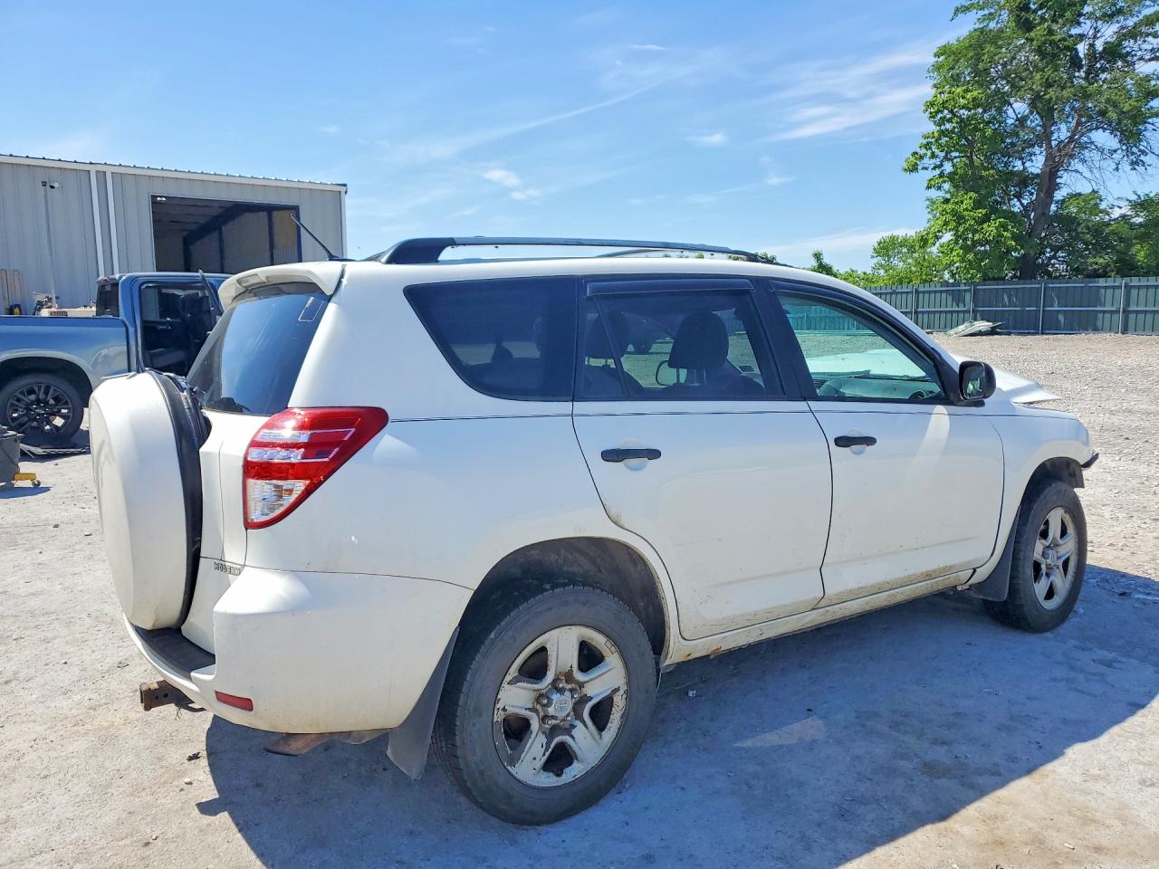 TOYOTA RAV4 2010 — 4