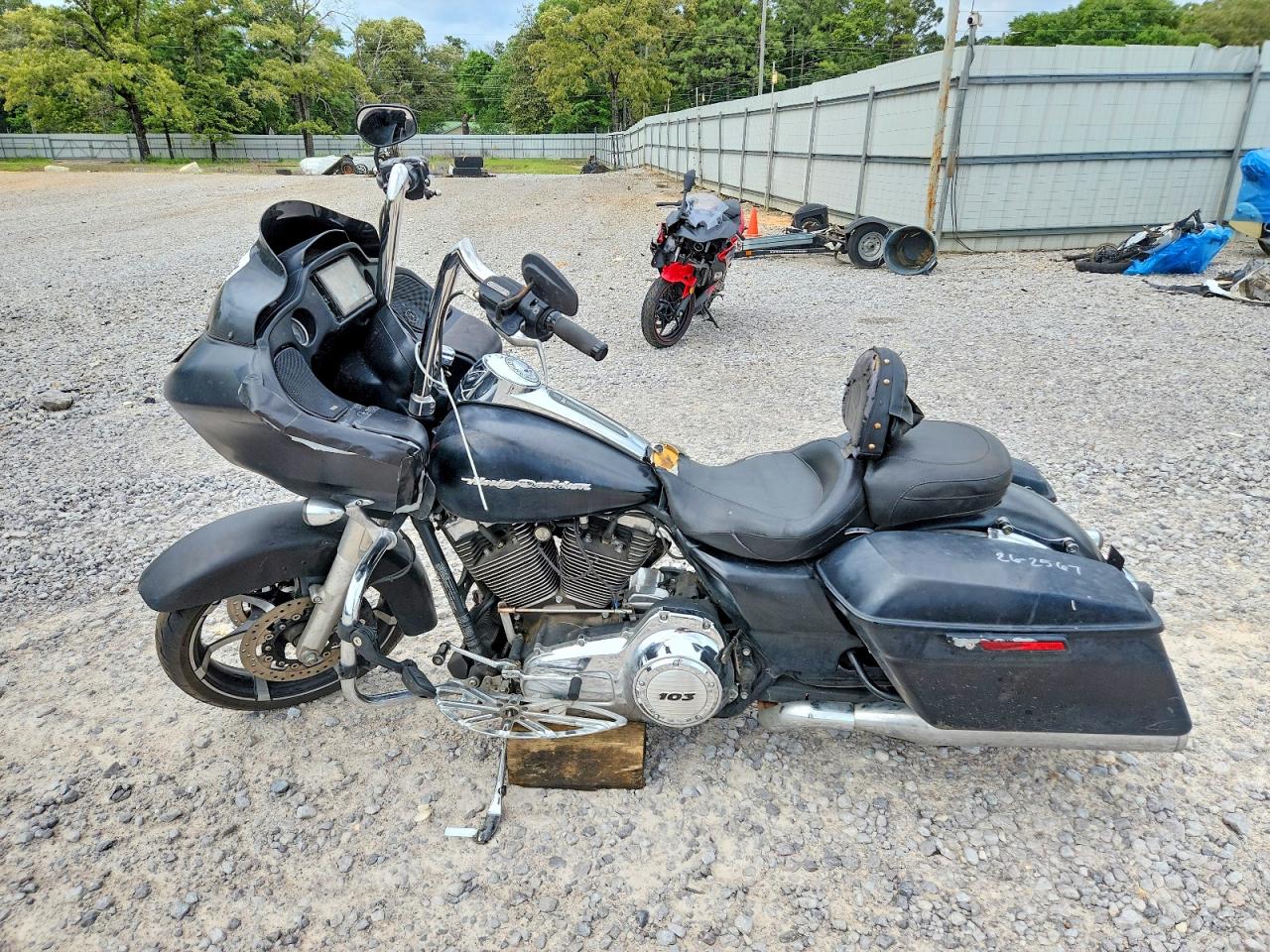 HARLEY-DAVIDSON FLTRXS 2015 — 4