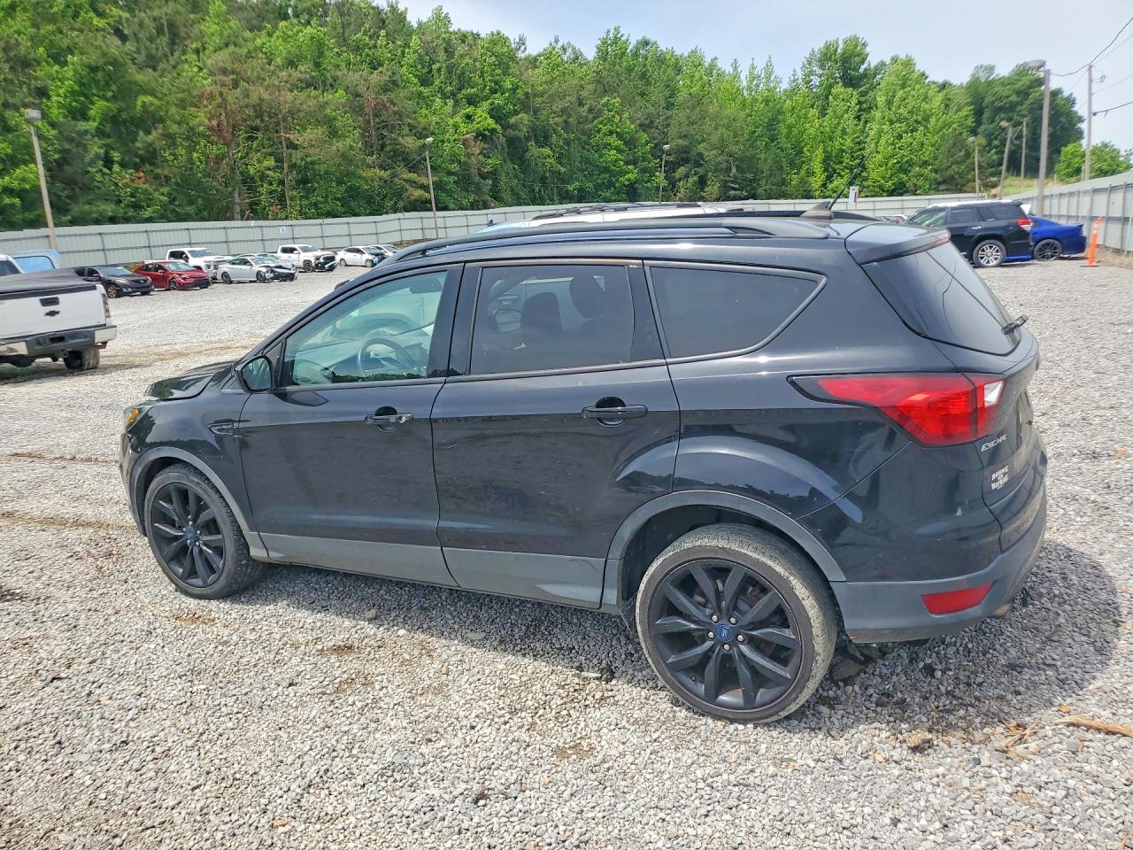 FORD ESCAPE 2019 — 3