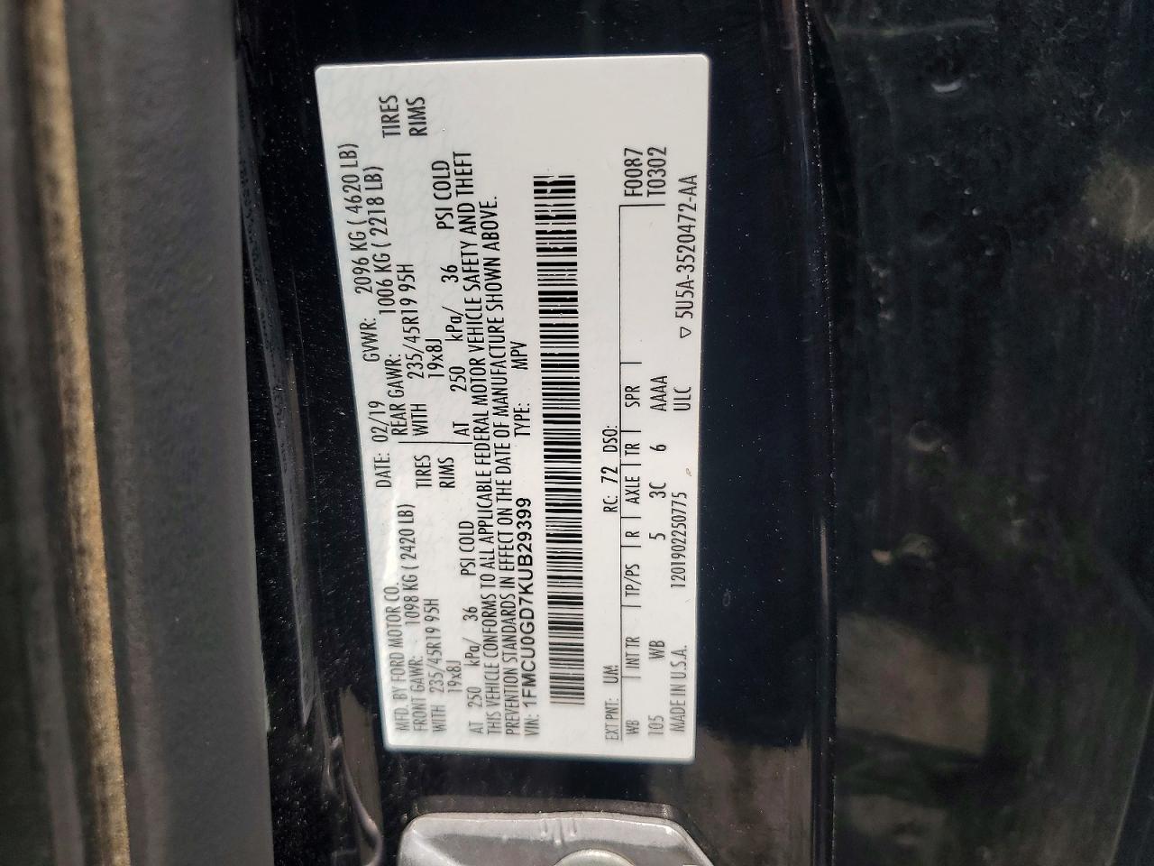 FORD ESCAPE 2019 — 13