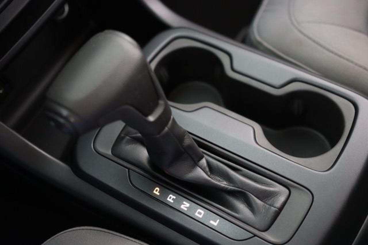 CHEVROLET COLORADO 2021 — 48