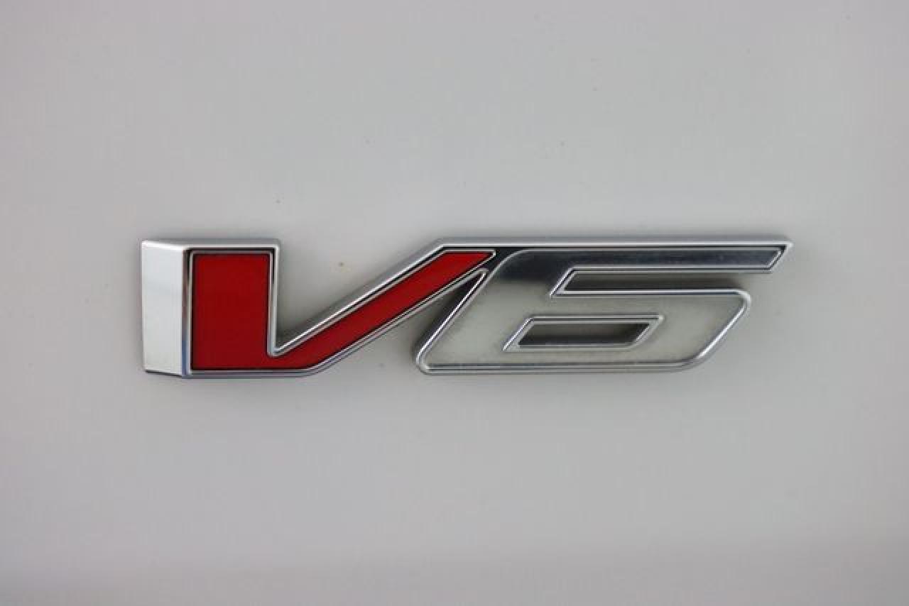 CHEVROLET COLORADO 2021 — 17