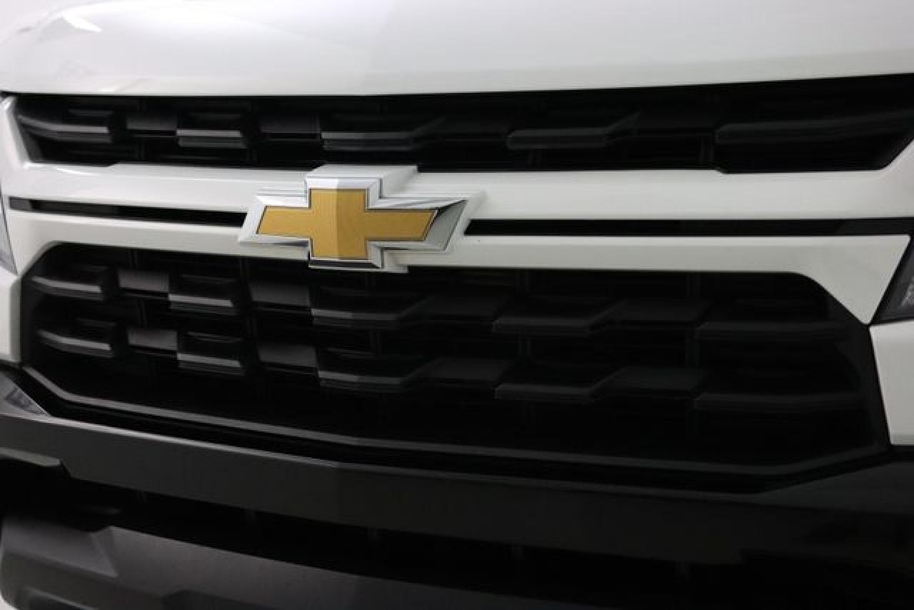 CHEVROLET COLORADO 2021 — 12