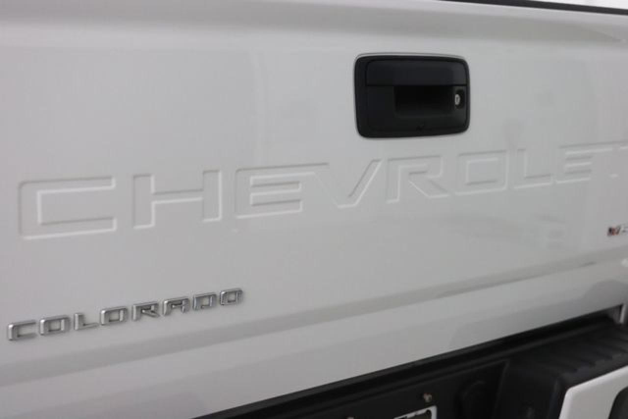 CHEVROLET COLORADO 2021 — 15