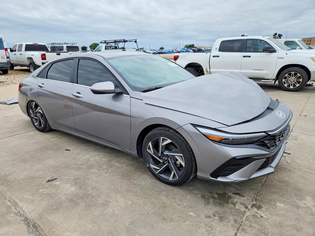 HYUNDAI ELANTRA 2024 — 5