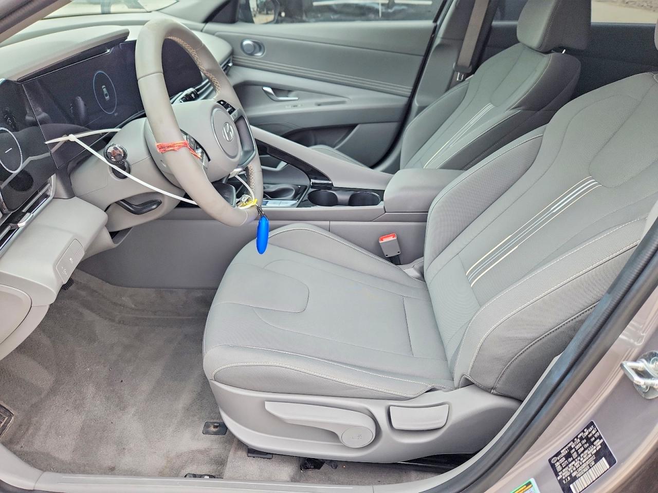 HYUNDAI ELANTRA 2024 — 8