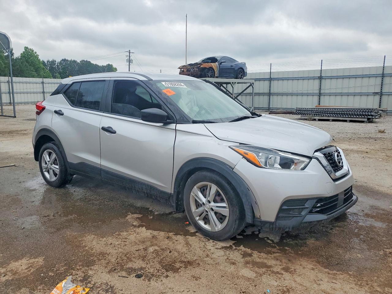 NISSAN KICKS 2020 — 5