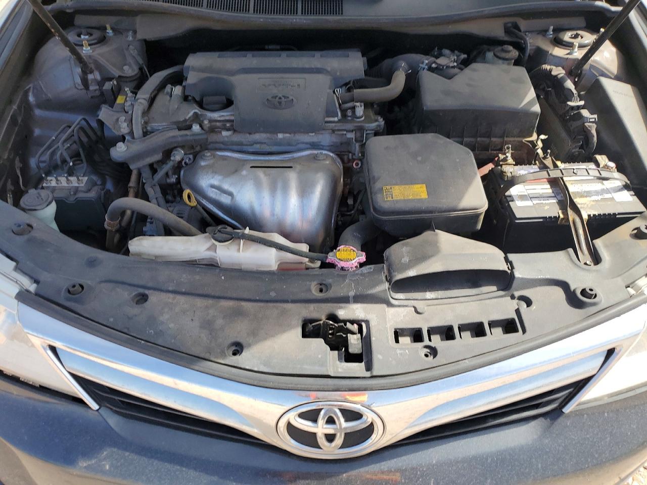 TOYOTA CAMRY 2014 — 12