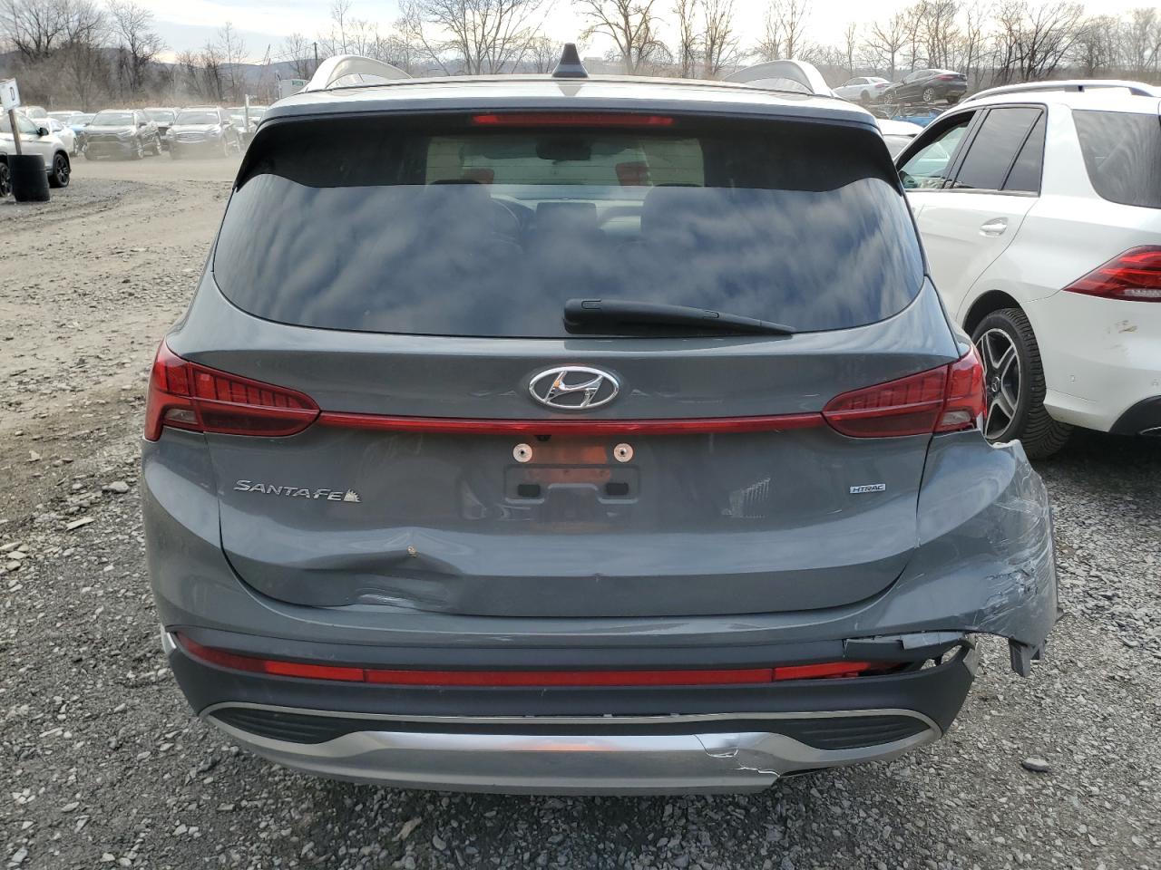 HYUNDAI SANTA FE 2022 — 7
