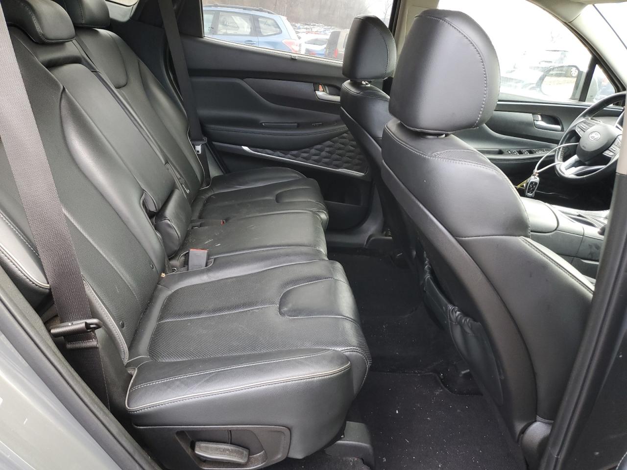 HYUNDAI SANTA FE 2022 — 12