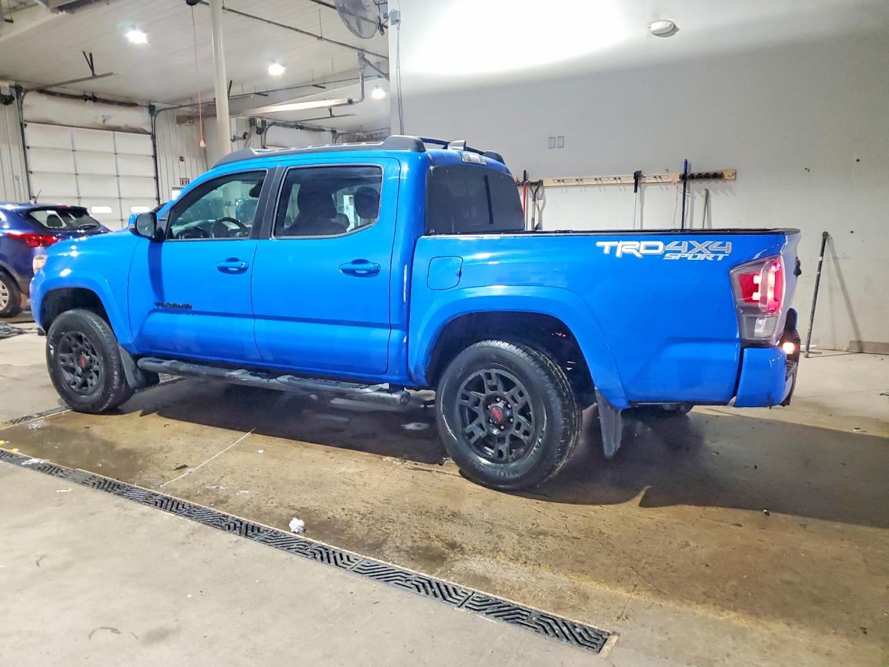 TOYOTA TACOMA 2020 — 3