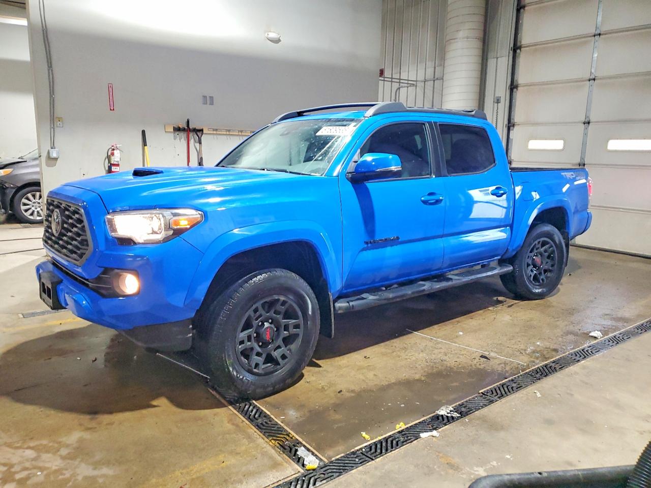 TOYOTA TACOMA 2020 — 2