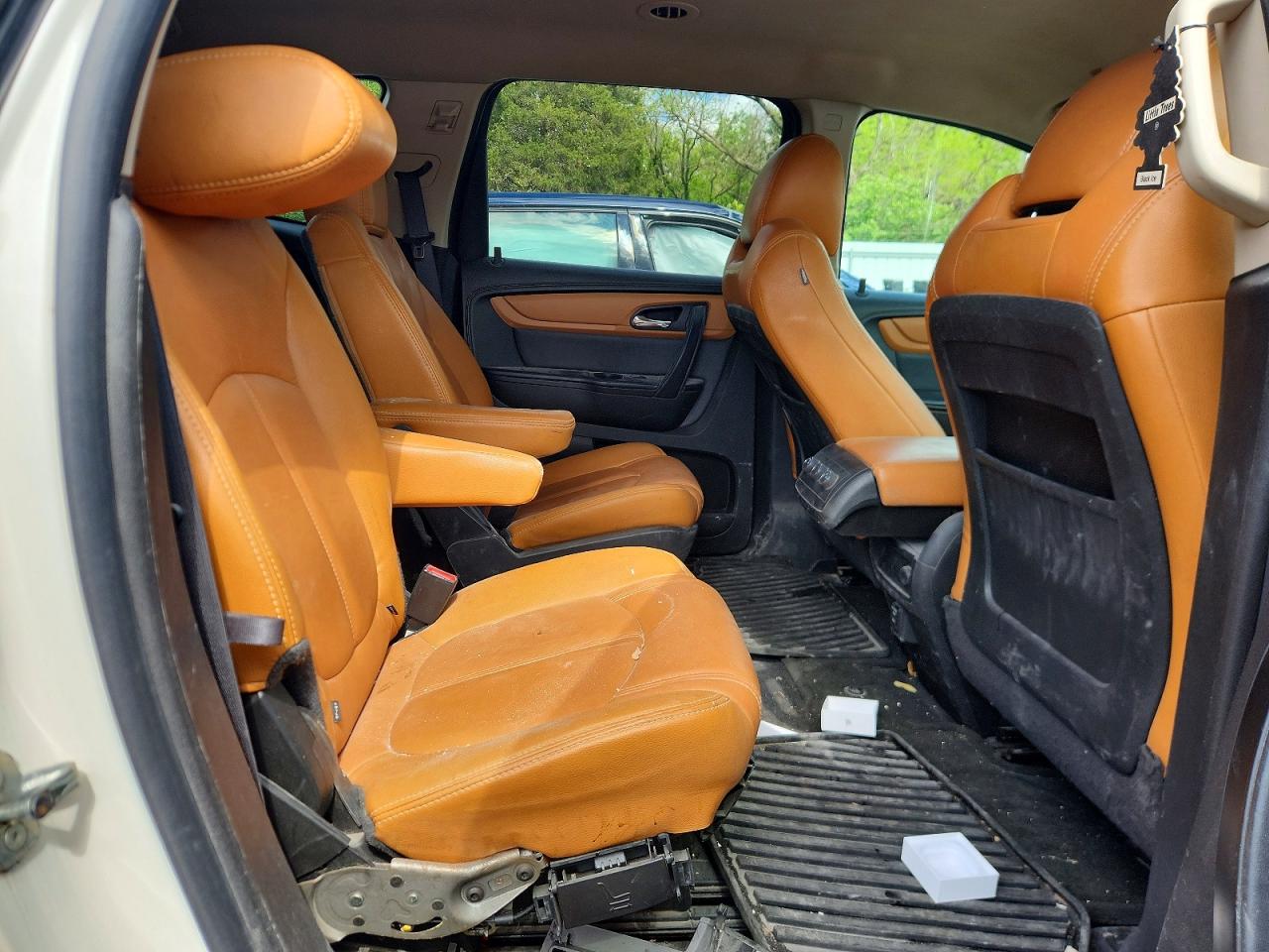 CHEVROLET TRAVERSE 2014 — 12