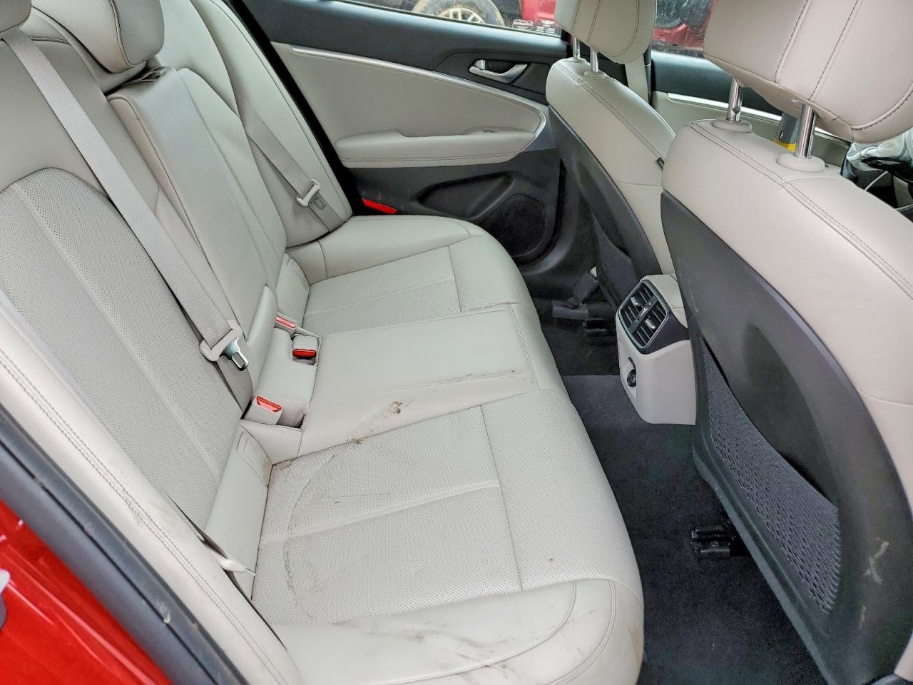 GENESIS G70 2023 — 11