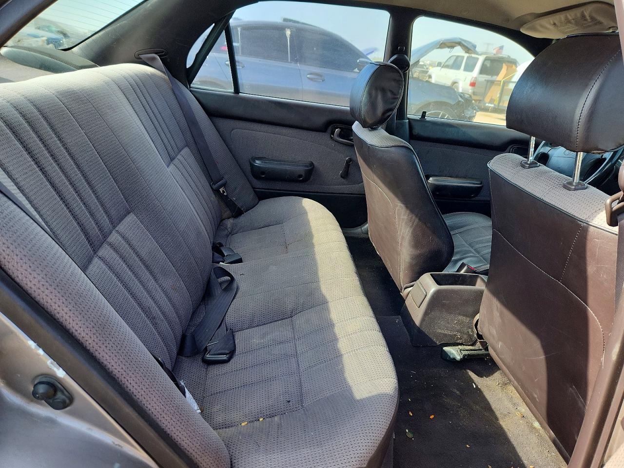 TOYOTA COROLLA 1995 — 11