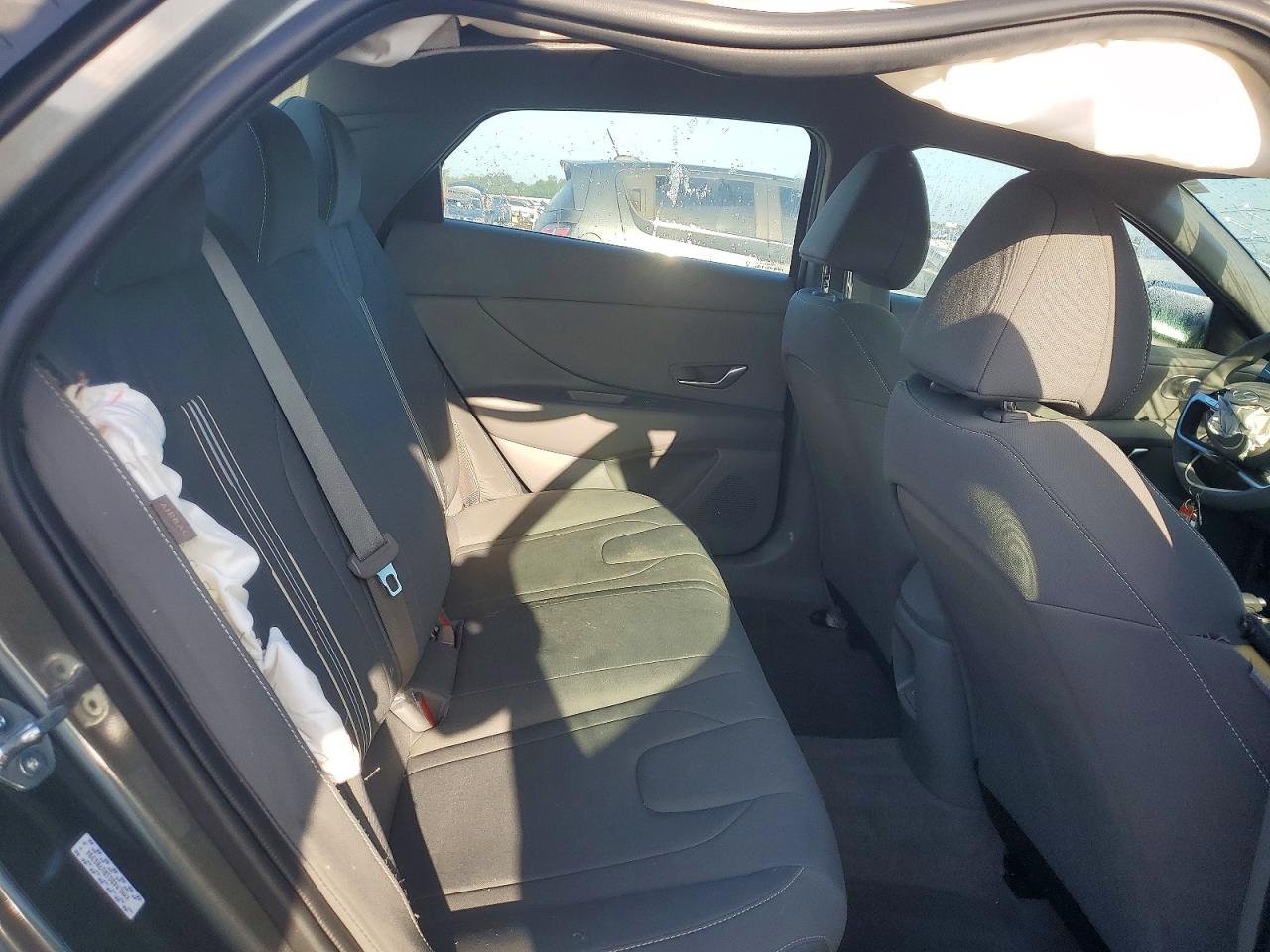HYUNDAI ELANTRA 2024 — 11