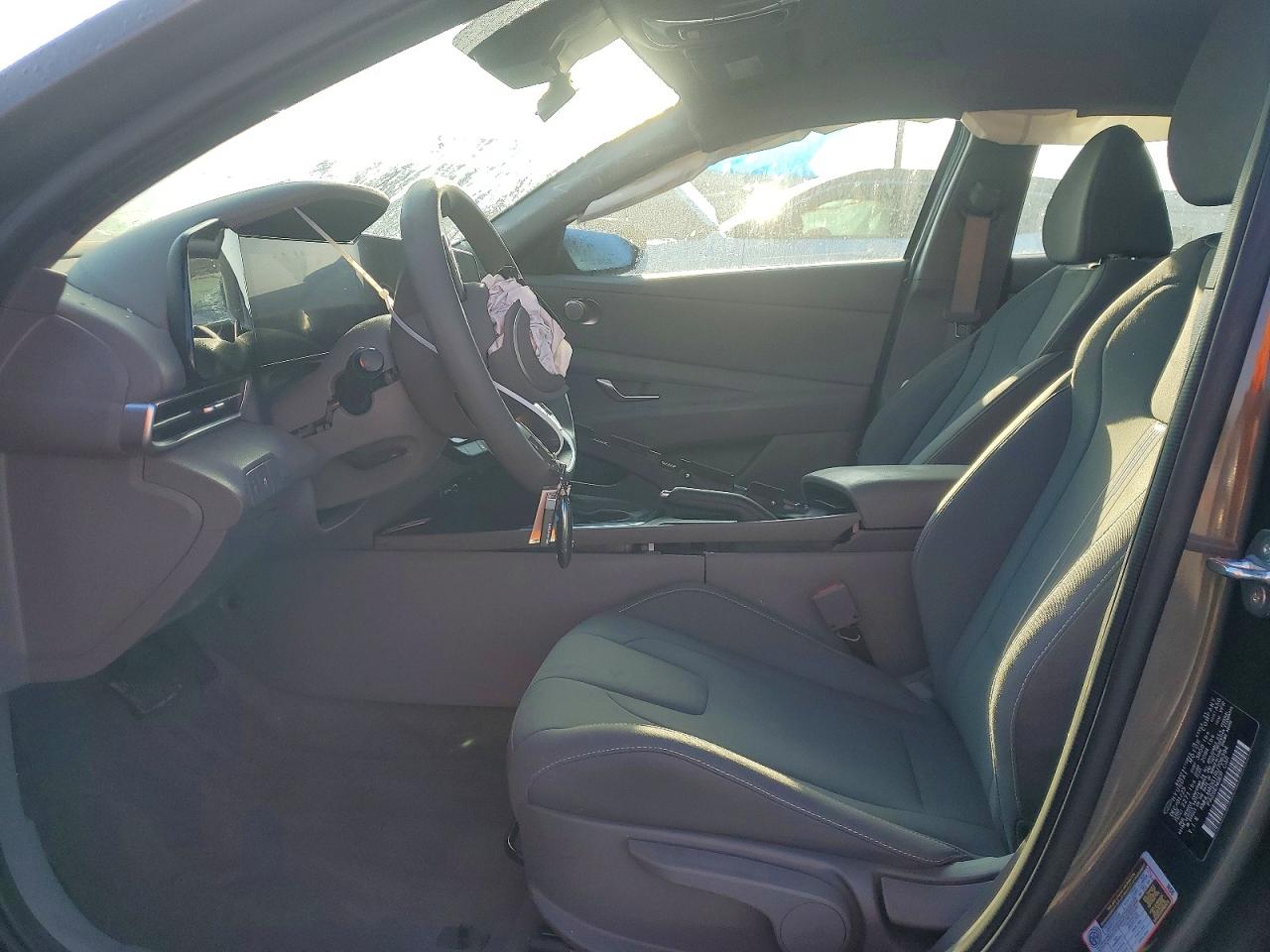 HYUNDAI ELANTRA 2024 — 8