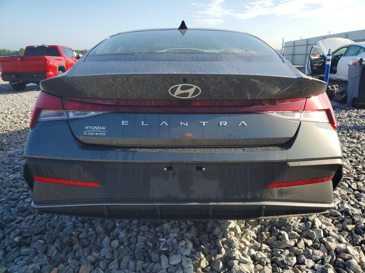 HYUNDAI ELANTRA 2024 — 7