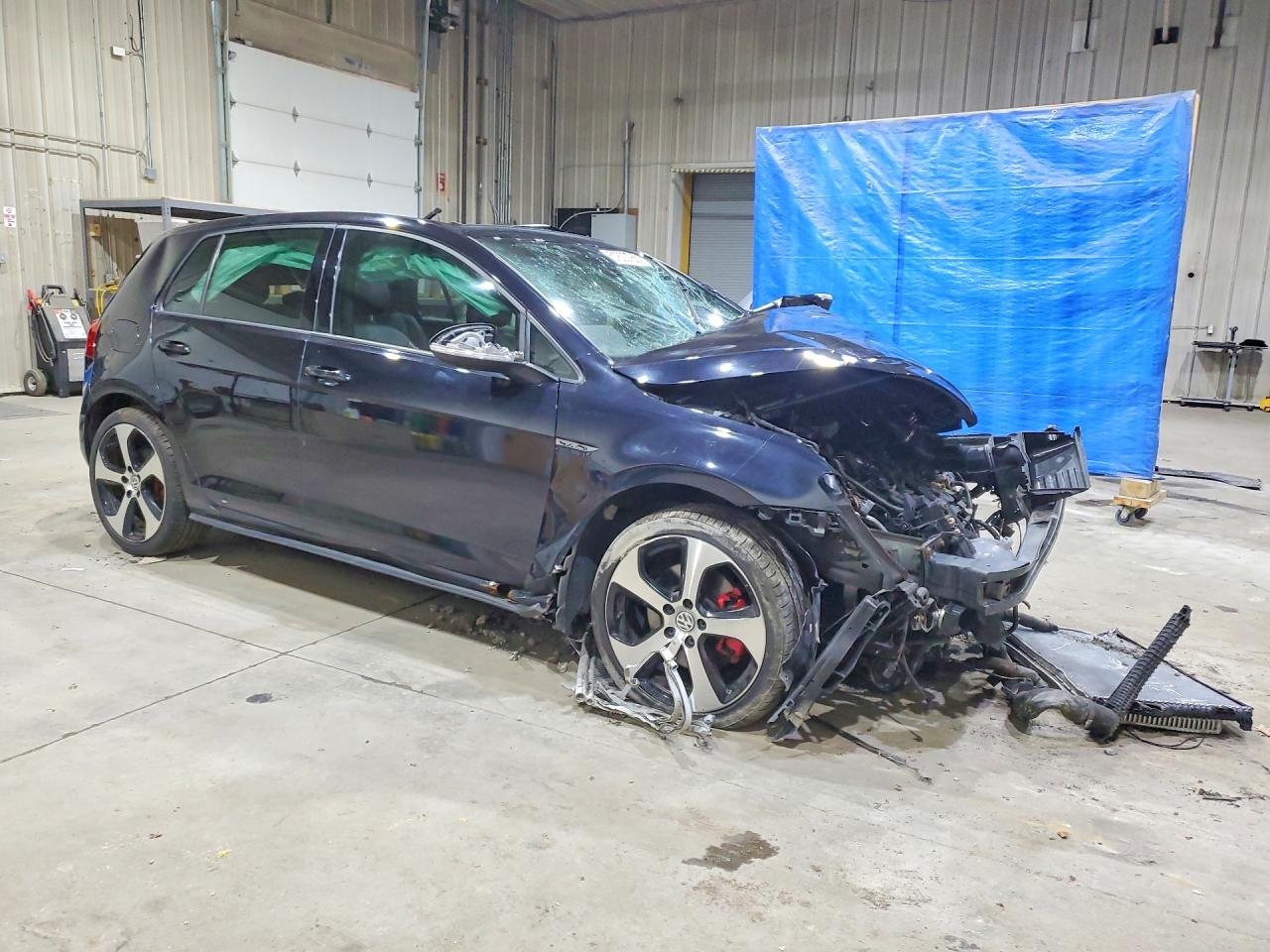 VOLKSWAGEN GTI 2015 — 5