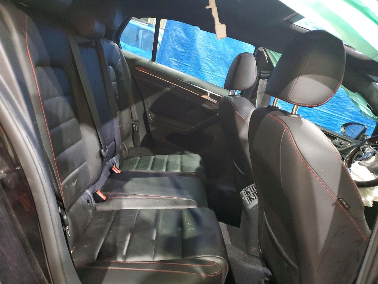 VOLKSWAGEN GTI 2015 — 11