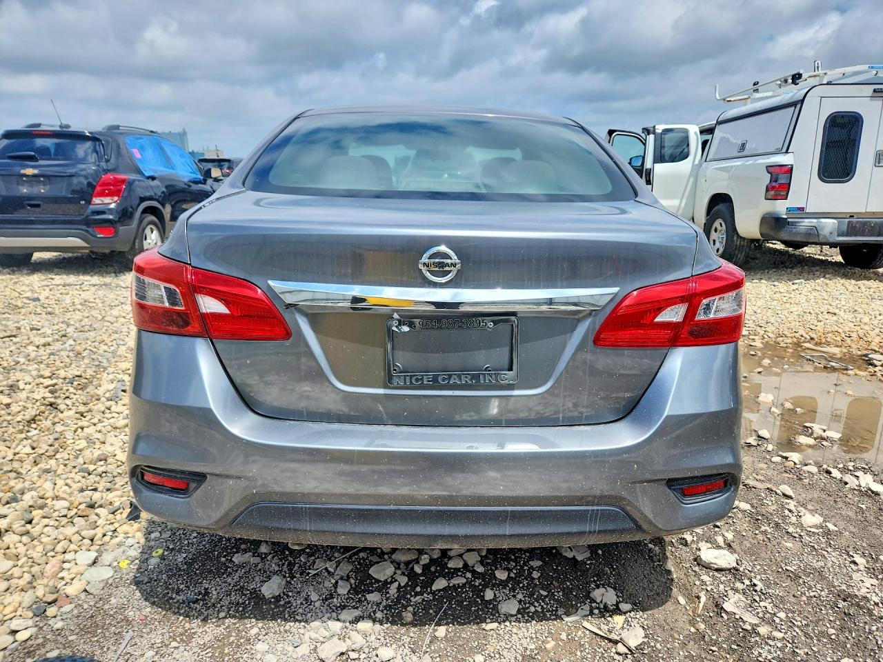 NISSAN SENTRA 2018 — 7