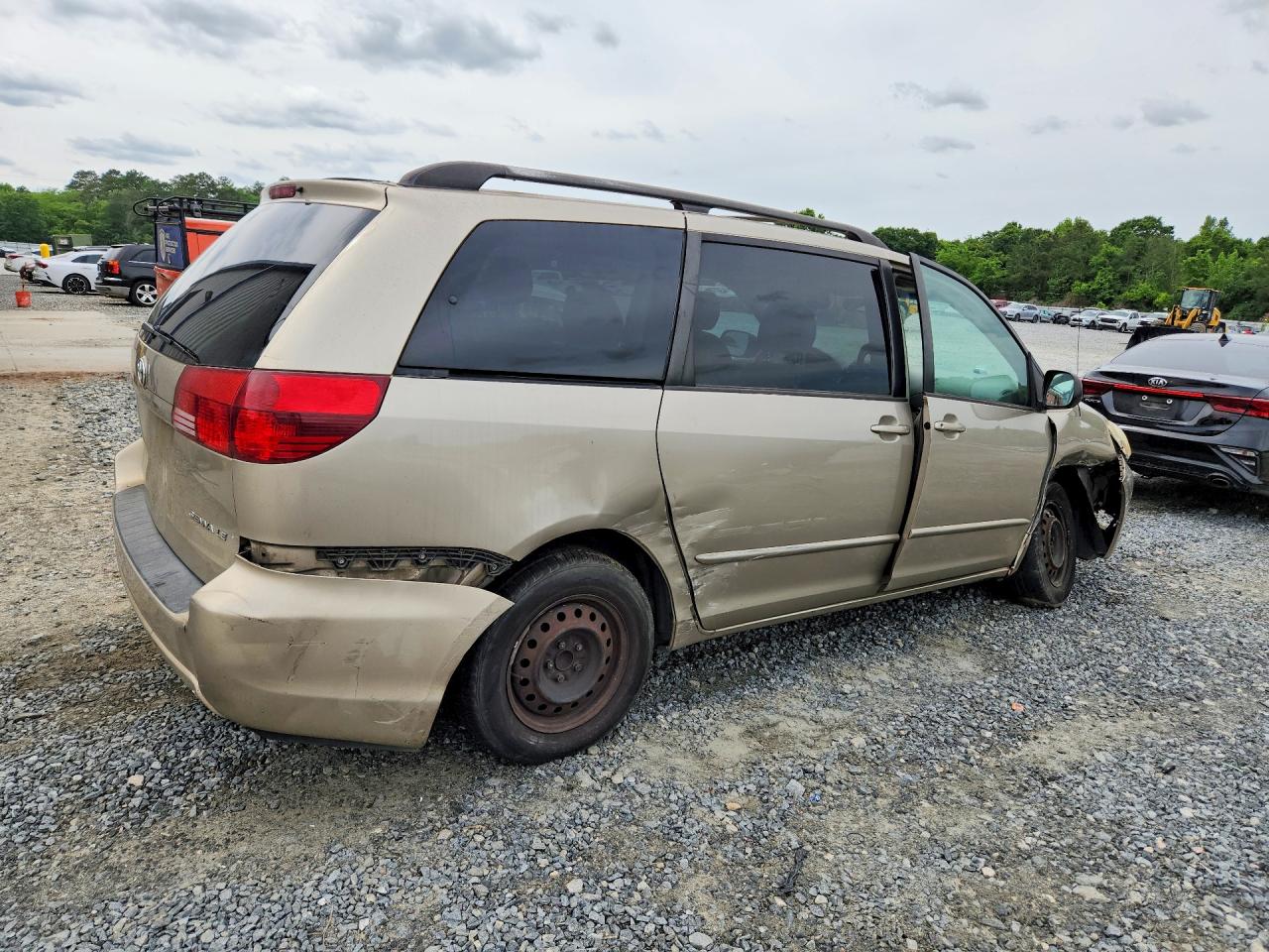 TOYOTA SIENNA 2005 — 4