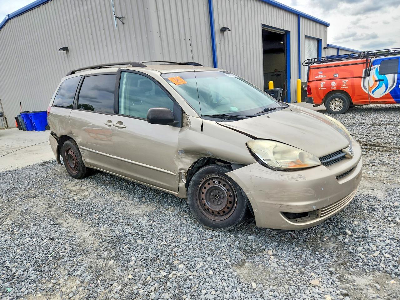 TOYOTA SIENNA 2005 — 5