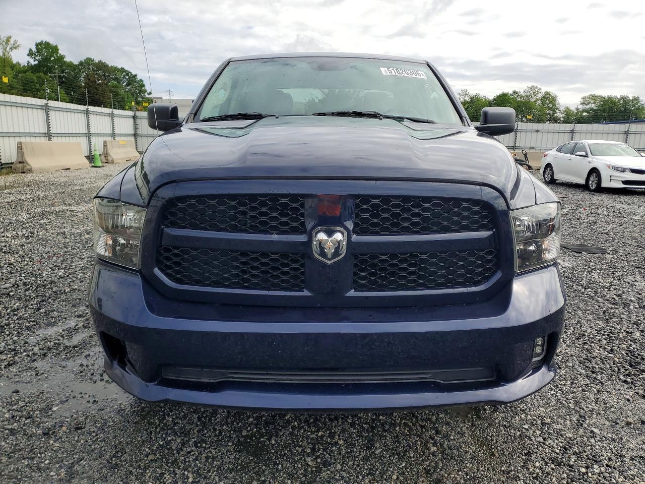 RAM 1500 2017 — 6