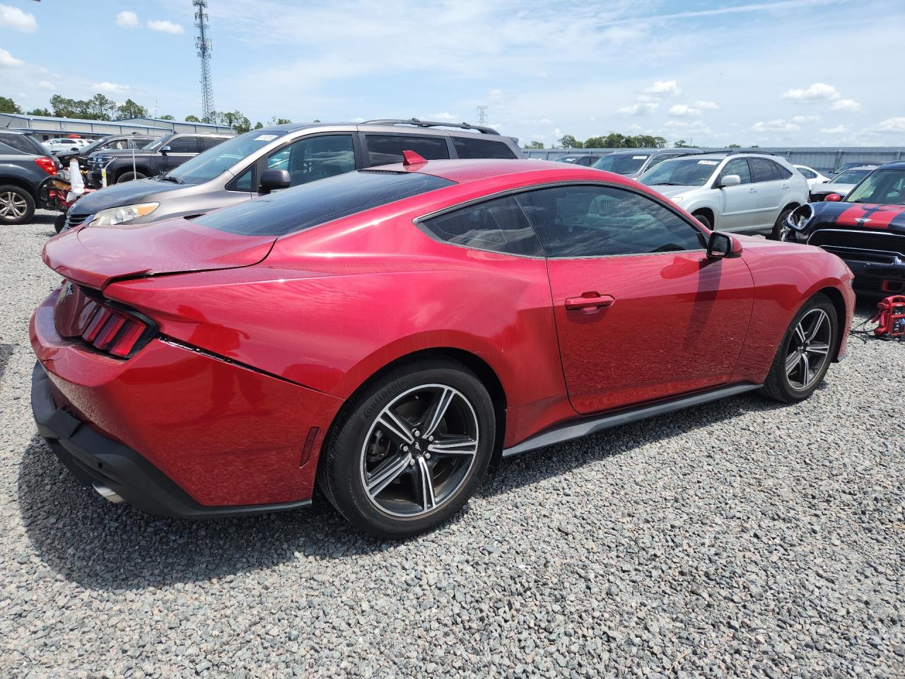 FORD MUSTANG 2024 — 4