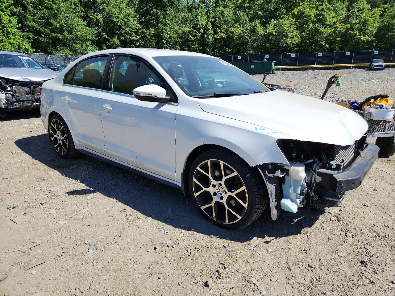 VOLKSWAGEN JETTA 2013 — 5