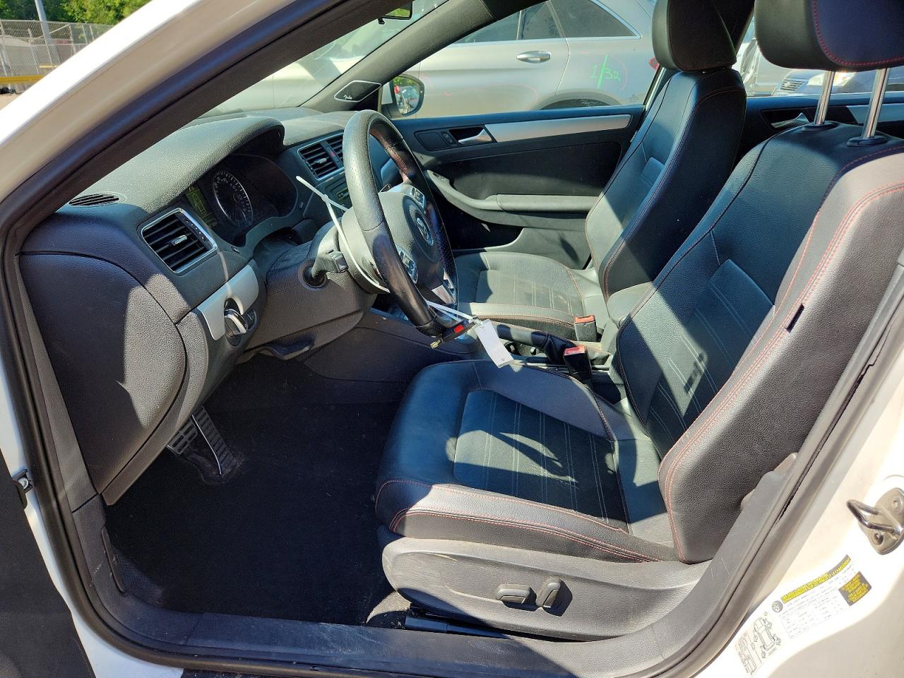 VOLKSWAGEN JETTA 2013 — 8